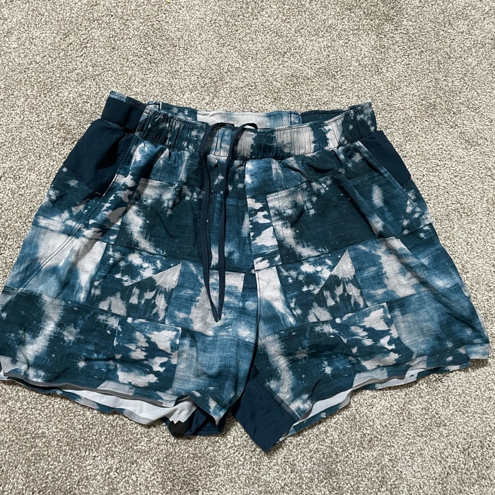 Lululemon men running short